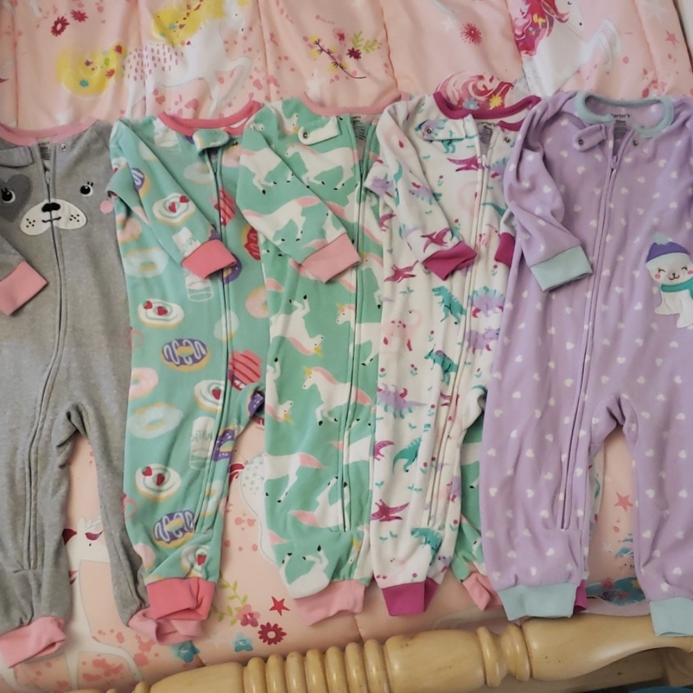 5 Carter's footless fleece sleepers